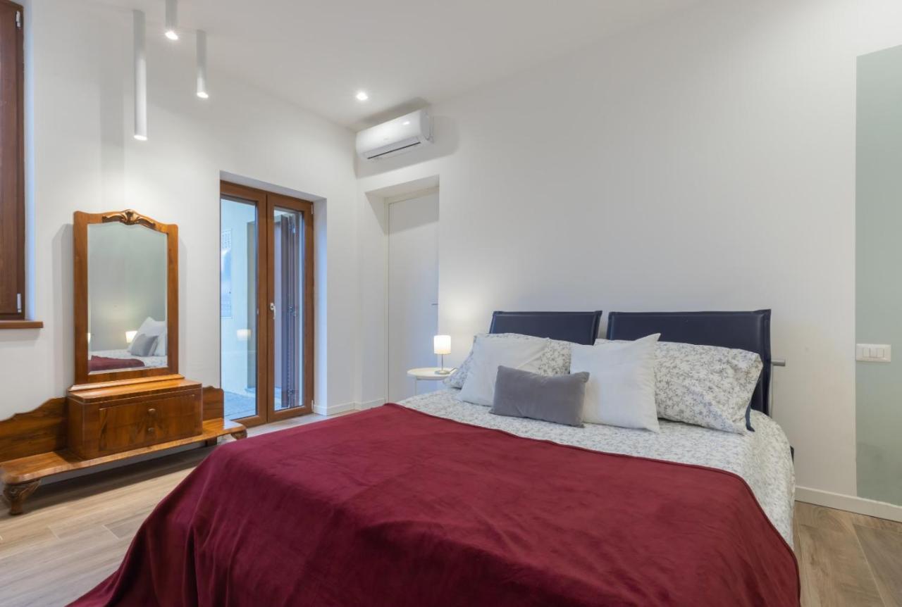 La Casa Di Nina - Meda Apartment ภายนอก รูปภาพ