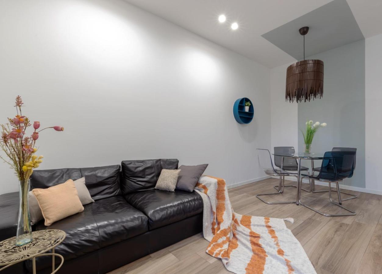 La Casa Di Nina - Meda Apartment ภายนอก รูปภาพ